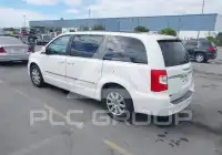 2013 Chrysler TOWN & COUNTRY photo
