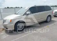 2013 Chrysler TOWN & COUNTRY photo