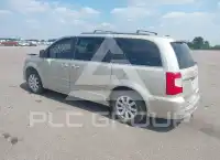 2013 Chrysler TOWN & COUNTRY фото