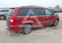2013 Chrysler TOWN & COUNTRY фото