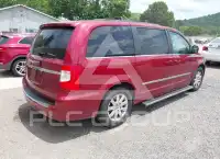 2013 Chrysler TOWN & COUNTRY photo
