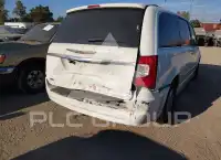 2013 Chrysler TOWN & COUNTRY photo