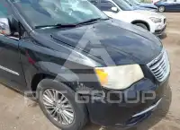 2013 Chrysler TOWN & COUNTRY фото