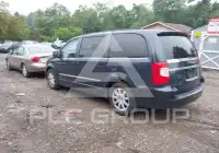 2013 Chrysler TOWN & COUNTRY photo