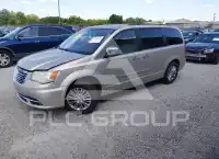 2013 Chrysler TOWN & COUNTRY photo