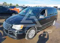 2013 Chrysler TOWN & COUNTRY фото