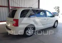 2013 Chrysler TOWN & COUNTRY photo