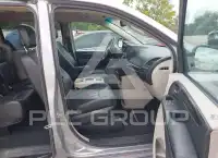 2013 Chrysler TOWN & COUNTRY photo
