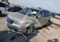 2013 Chrysler TOWN & COUNTRY photo