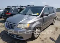 2013 Chrysler TOWN & COUNTRY фото