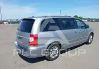 2013 Chrysler TOWN & COUNTRY фото