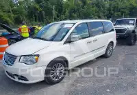 2013 Chrysler TOWN & COUNTRY фото