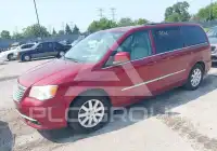 2013 Chrysler TOWN & COUNTRY photo