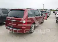 2013 Chrysler TOWN & COUNTRY фото