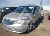 2013 Chrysler TOWN & COUNTRY photo