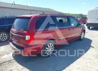 2013 Chrysler TOWN & COUNTRY photo