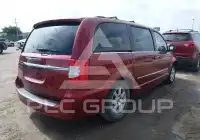 2013 Chrysler TOWN & COUNTRY photo