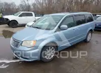 2013 Chrysler TOWN & COUNTRY photo