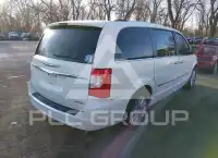 2013 Chrysler TOWN & COUNTRY фото