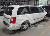 2013 Chrysler TOWN & COUNTRY photo