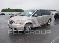 2013 Chrysler TOWN & COUNTRY фото