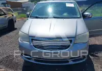 2013 Chrysler TOWN & COUNTRY photo