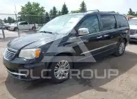 2013 Chrysler TOWN & COUNTRY фото