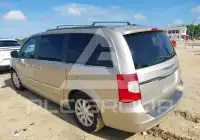 2013 Chrysler TOWN & COUNTRY фото