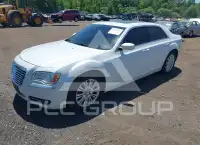 2013 Chrysler 300 photo