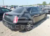 2013 Chrysler 300 фото