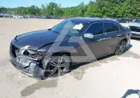 2013 Chrysler 300 photo