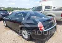 2013 Chrysler 300 фото