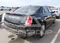 2013 Chrysler 300 photo