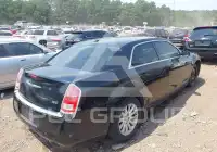2013 Chrysler 300 фото