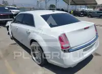 2013 Chrysler 300 photo