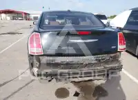 2013 Chrysler 300 photo