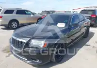 2013 Chrysler 300 фото