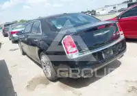 2013 Chrysler 300 фото