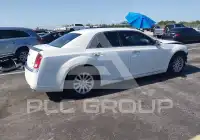 2013 Chrysler 300 photo