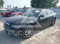 2013 Chrysler 300 фото