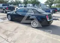 2013 Chrysler 300 фото