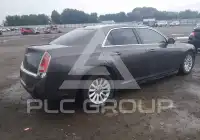 2013 Chrysler 300 фото