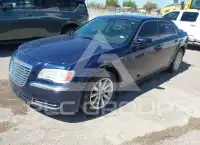 2013 Chrysler 300 photo