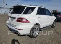 2013 Mercedes Benz ML 550 фото
