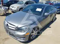 2013 Mercedes Benz C 250 фото