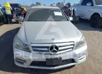 2013 Mercedes Benz C 250 фото