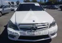 2013 Mercedes Benz C 250 фото
