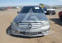 2013 Mercedes Benz C 250 фото
