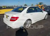 2013 Mercedes Benz C 250 фото