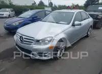 2013 Mercedes Benz C 250 фото